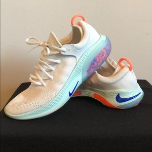 Nike Joyride Running Shoes